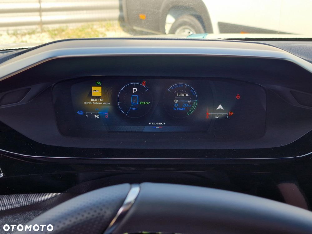Peugeot 408 - 13