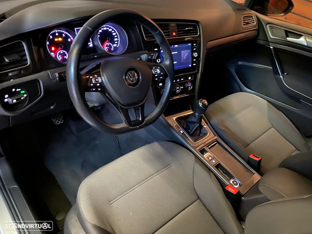 VW Golf 1.0 TSI Confortline - 5