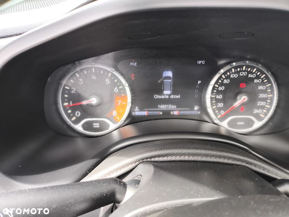 Jeep Renegade 1.4 MultiAir Longitude FWD S&S - 33