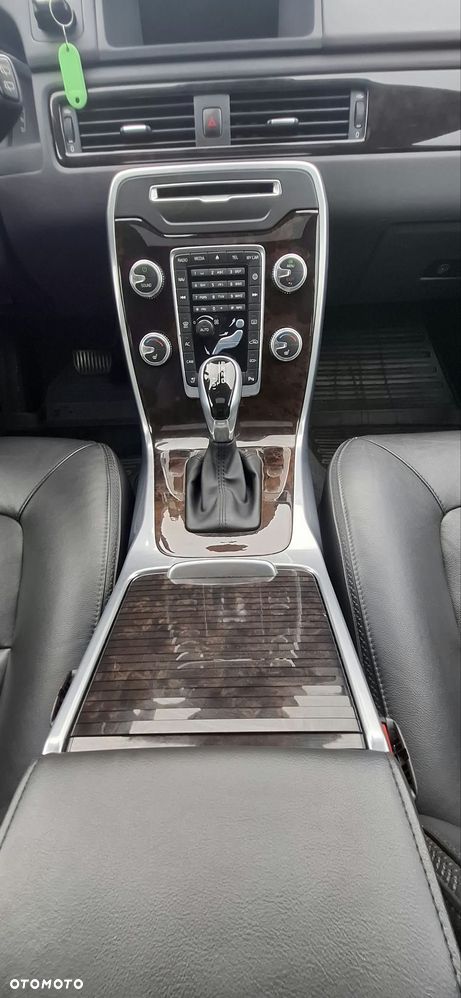 Volvo XC 70 - 15