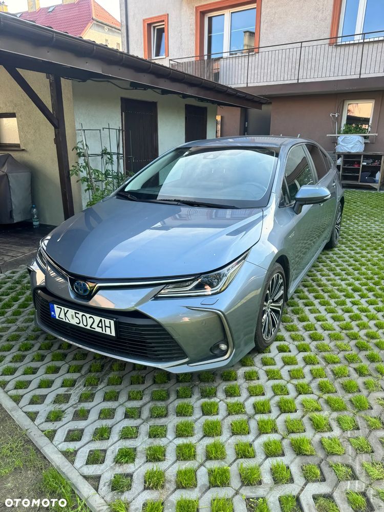 Toyota Corolla - 1