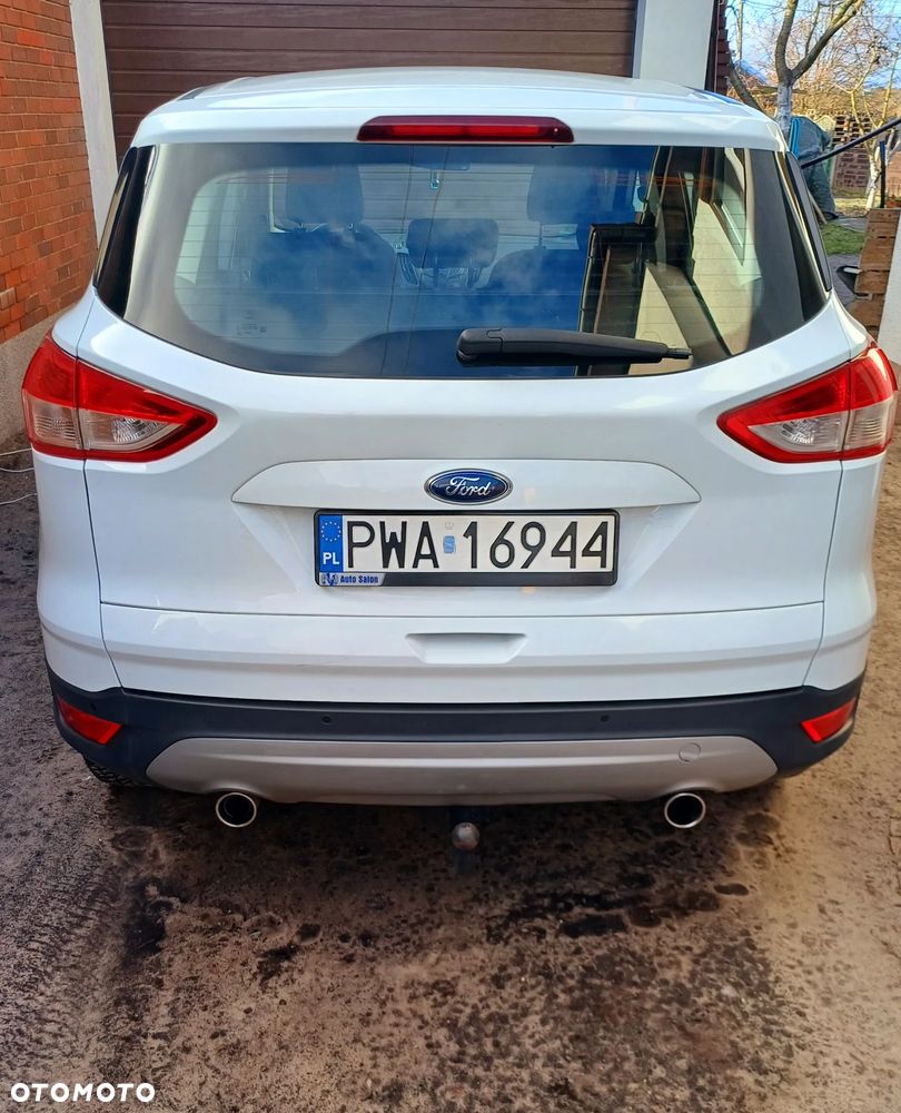 Ford Kuga 2.0 TDCi 2x4 Titanium - 12