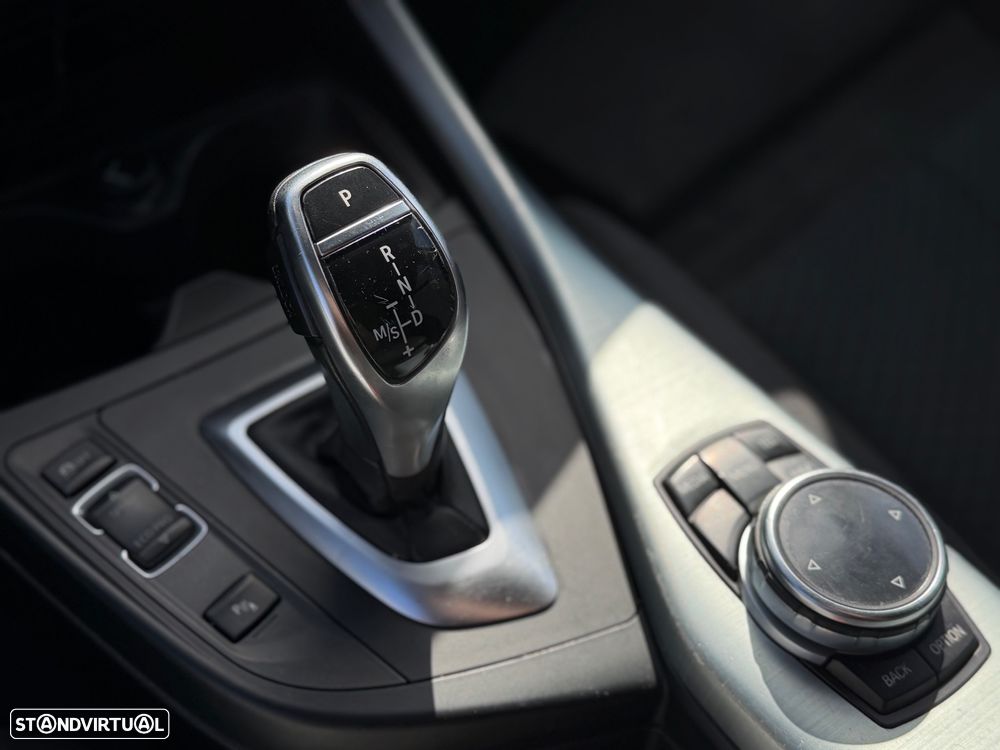 BMW 120 d Aut. BluePerformance - 23