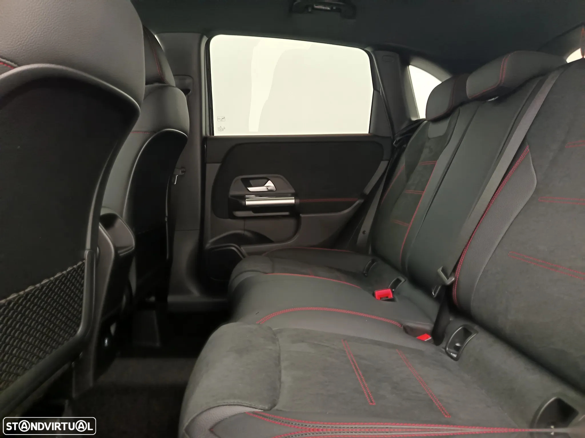 Mercedes-Benz B 250 e - 27