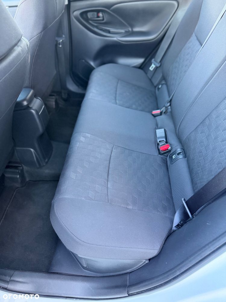 Toyota Yaris - 13