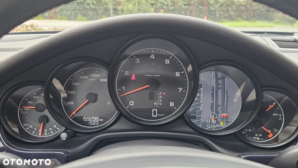 Porsche Panamera 4 PDK Edition - 27