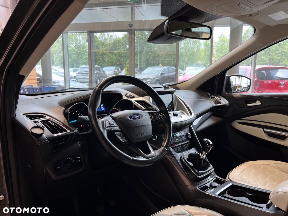 Ford Kuga Vignale 2.0 TDCi FWD - 23