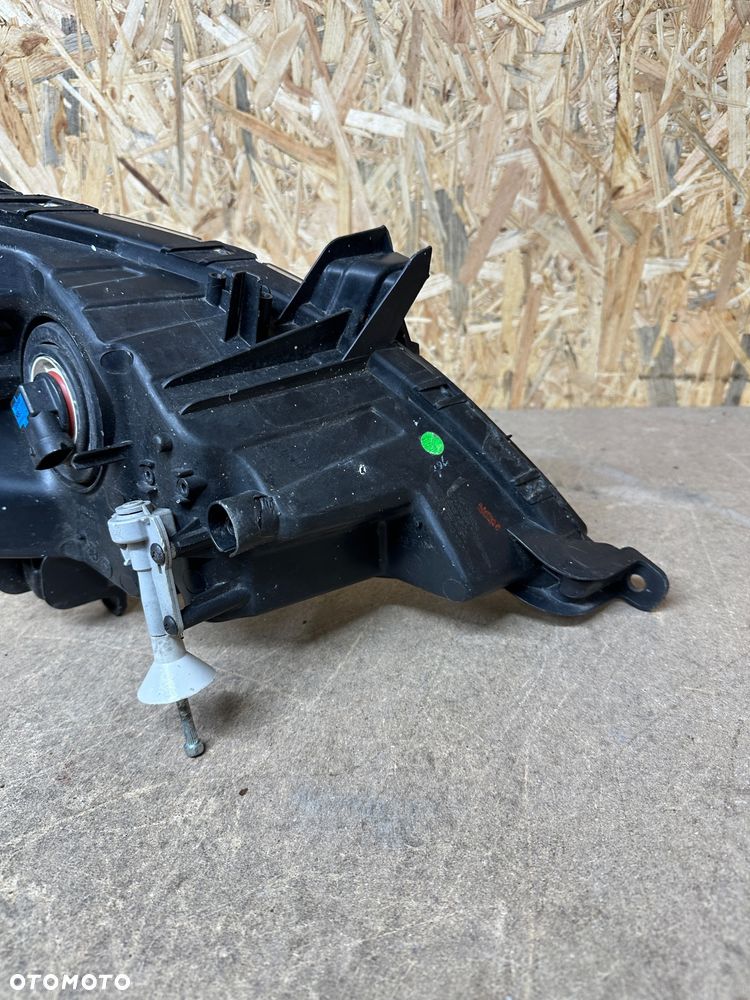 HYUNDAI I30 II HALOGEN LEWY - 7