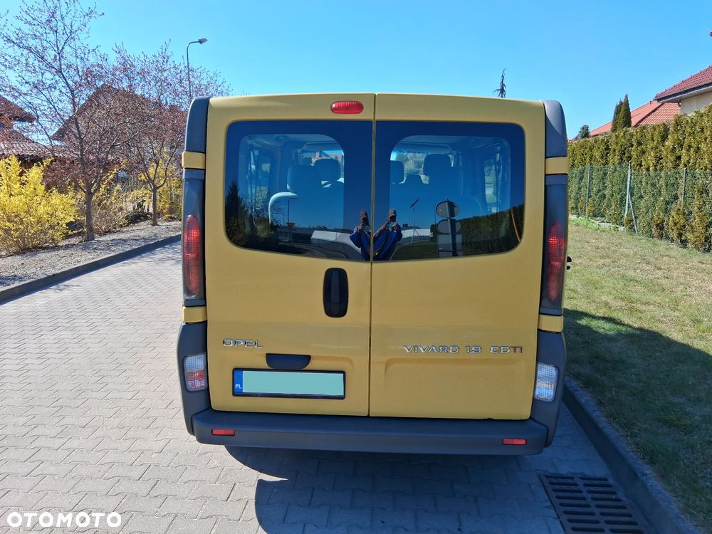 Opel Vivaro - 17