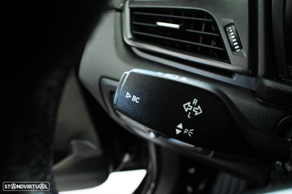 BMW 216 Active Tourer d Auto - 21