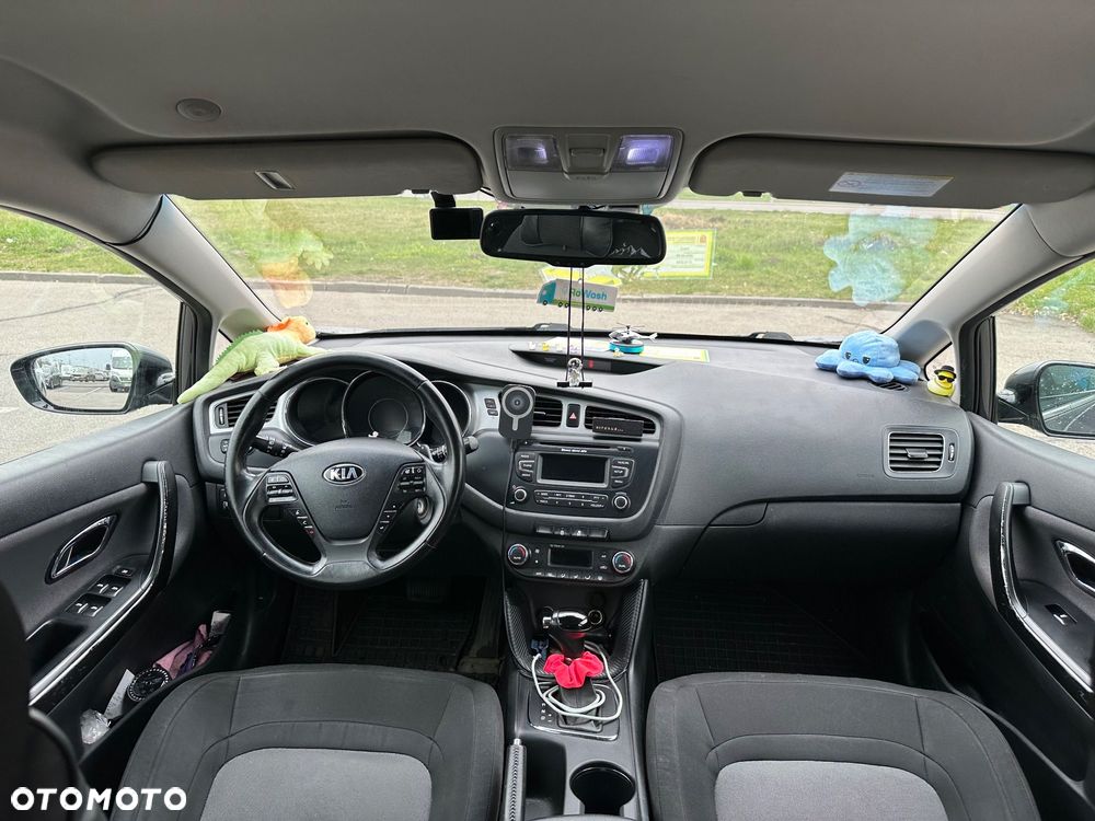 Kia Ceed 1.6 GDI L DCT - 12
