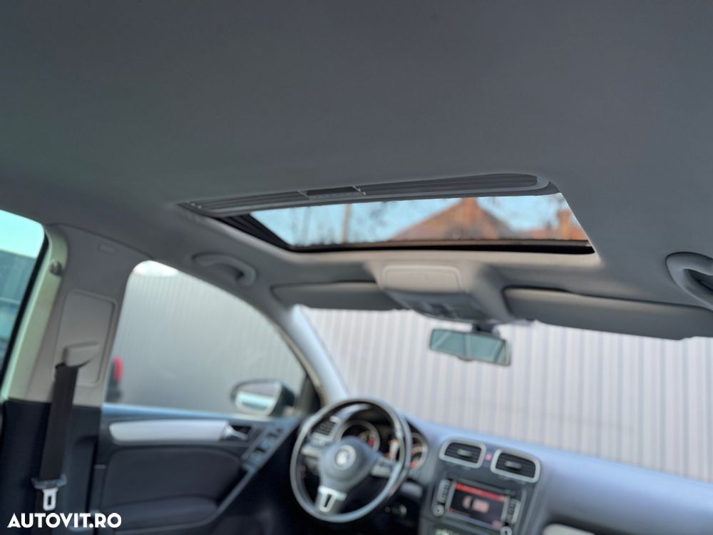 Volkswagen Golf 2.0 TDI DPF DSG MATCH - 19