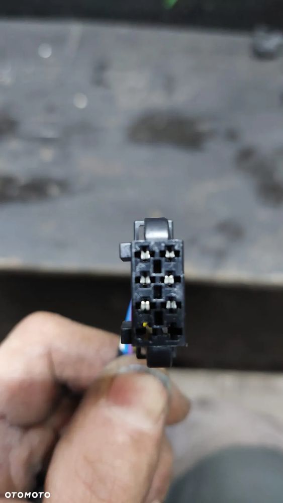 LUSTERKO PRAWE 6 PIN SKODA FABIA III LF9E - 6