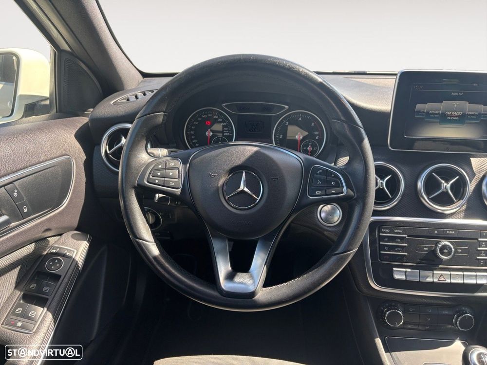 Mercedes-Benz A 160 d Urban - 12