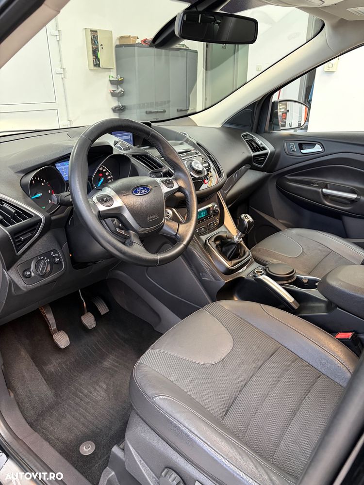 Ford Kuga 2.0 TDCi 4WD Titanium - 11