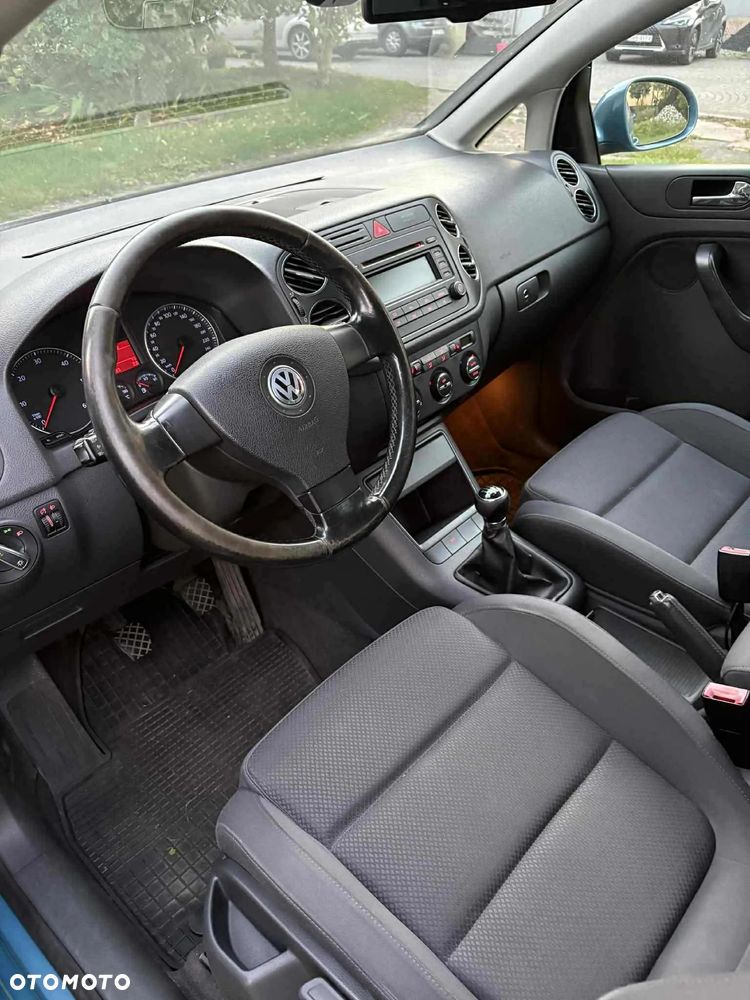 Volkswagen Golf V 2.0 TDI Comfortline - 6