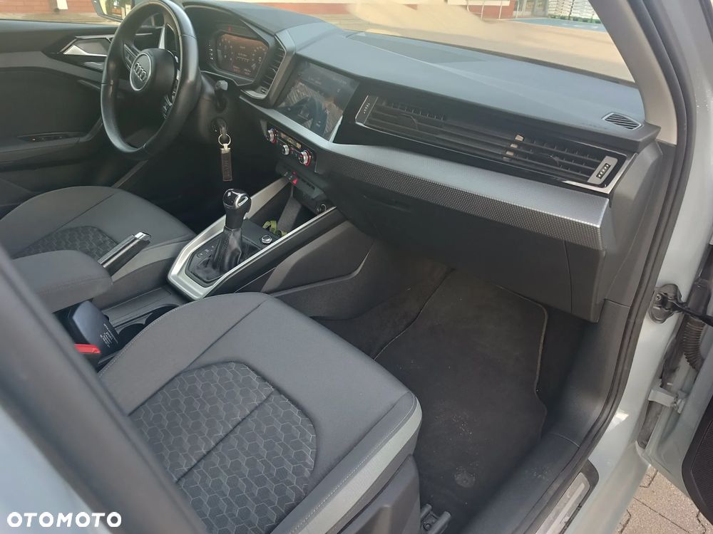 Audi A1 Sportback 25 TFSI Advanced S tronic - 9