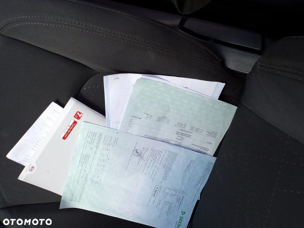Kia Rio - 19