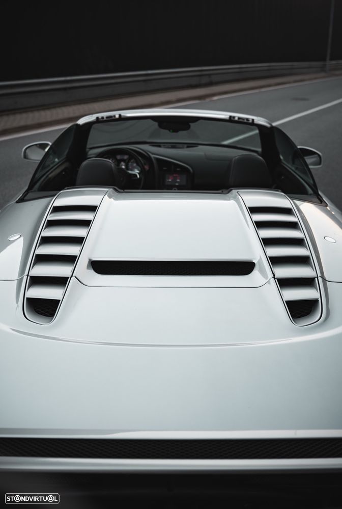 Audi R8 Spyder 4.2 FSI quattro R tronic - 42