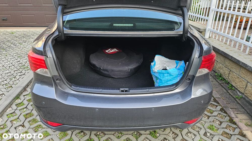 Toyota Avensis 1.8 Premium - 7