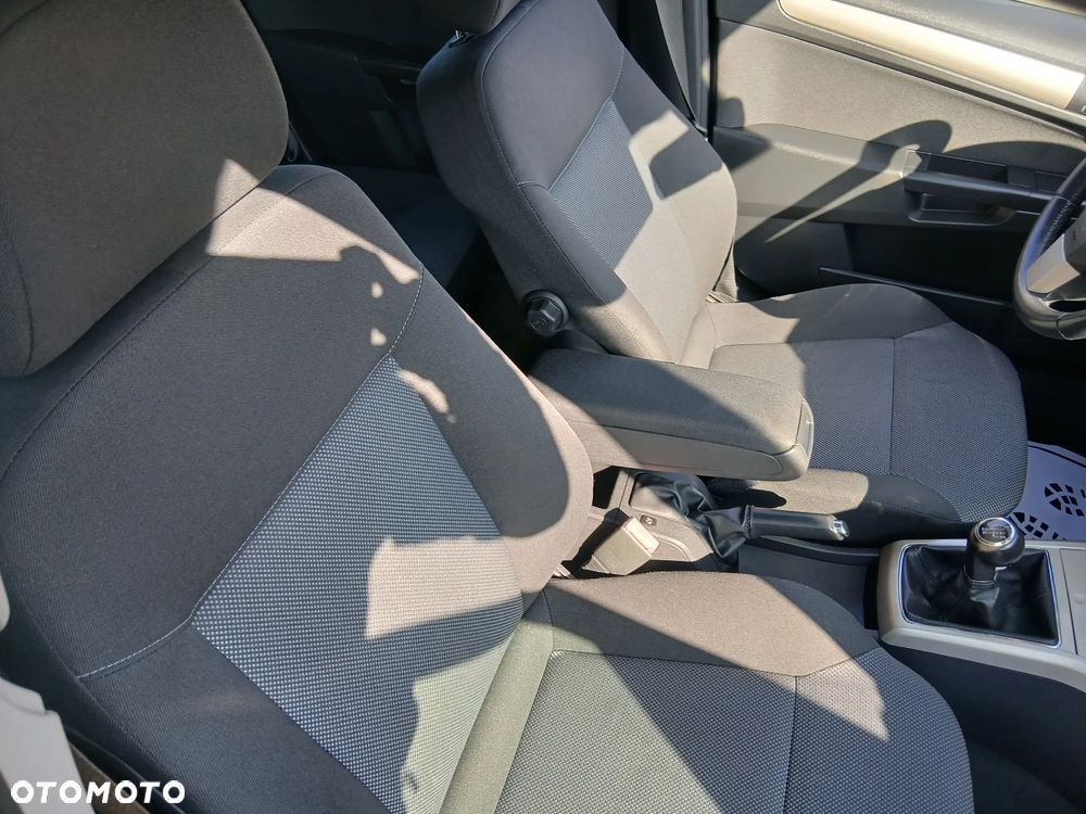 Opel Astra 1.6 Style - 18