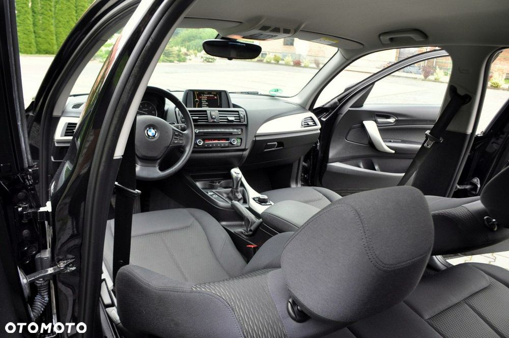 BMW Seria 1 - 27
