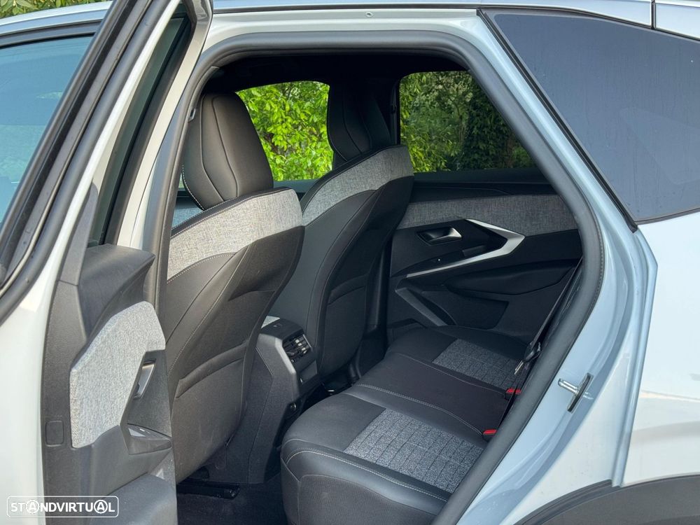 Peugeot 3008 1.2 Hybrid Allure e-DCS6 - 29