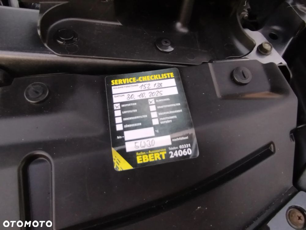Nissan Qashqai 1.6 DCi Xtronic TEKNA - 20