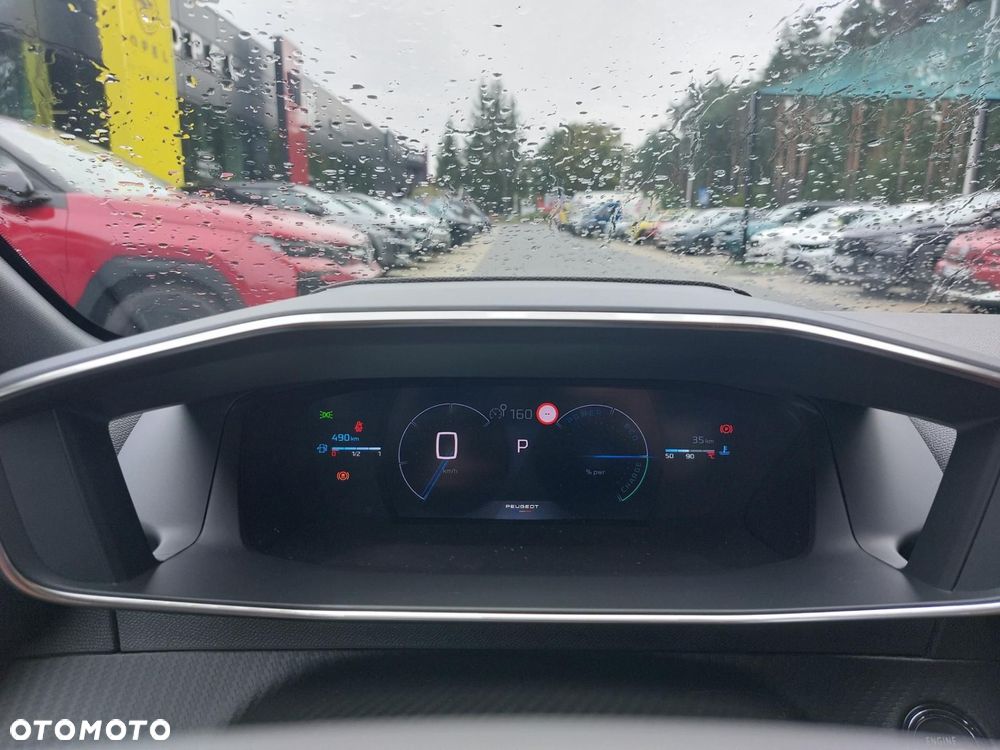Peugeot 208 - 17