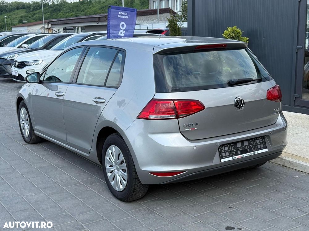Volkswagen Golf - 4