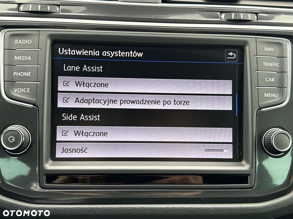 Volkswagen Tiguan - 30