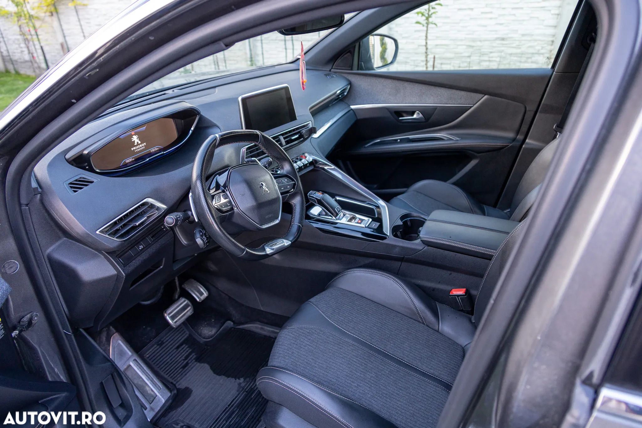 Peugeot 3008 1.5 BlueHDI 130 EAT8 GT - 10