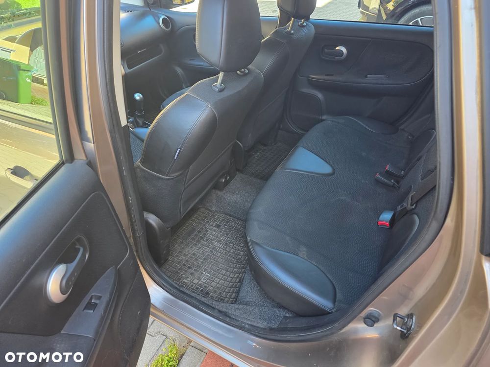 Nissan Note - 8