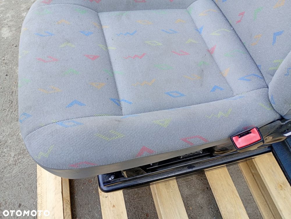 fotel prawy siedzenie pasażera vw transporter t5 t5 lift 2003-2015 - 8