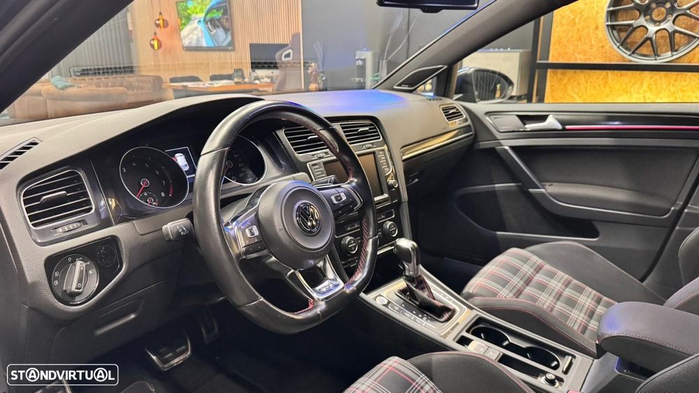VW Golf 2.0 TSi GTi DSG Performance - 4