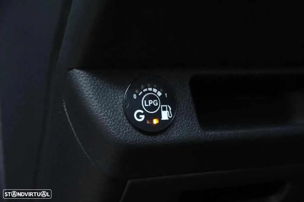 Renault Clio 1.0 TCe Techno Bi-Fuel - 25