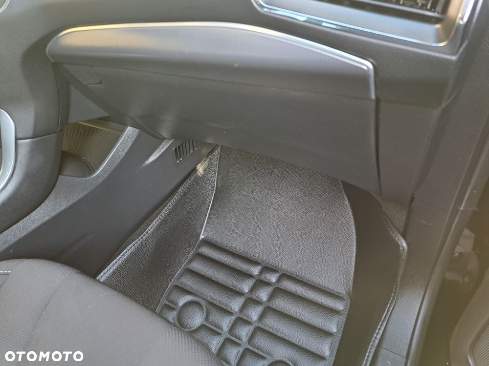 Ford S-Max 2.0 EcoBlue Twin-Turbo Titanium - 23