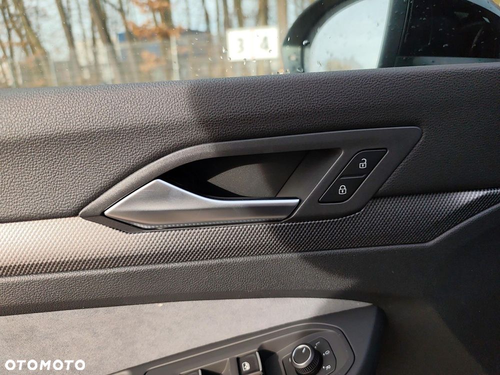 Volkswagen Golf Variant - 25