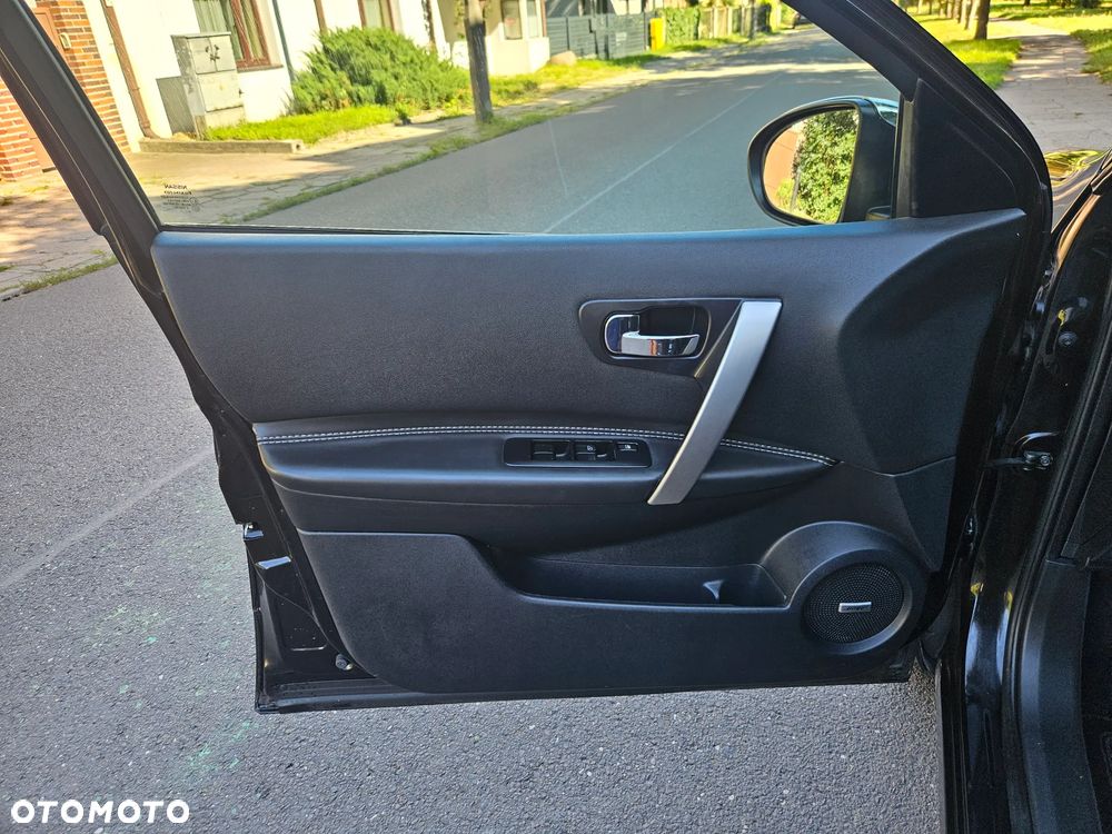 Nissan Qashqai 2.0 4x4 visia - 8