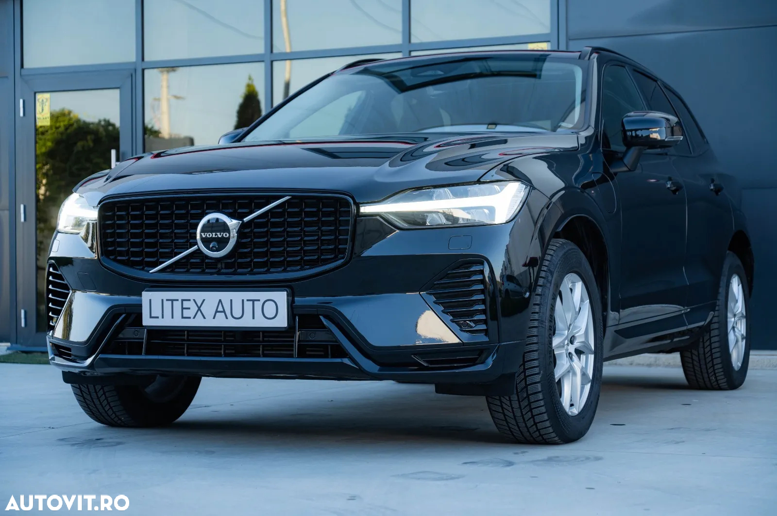 Volvo XC 60 T8 AWD Recharge Plus Dark - 2