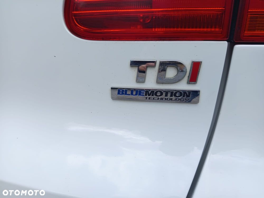Volkswagen Tiguan 2.0 TDI DPF BlueMotion Technology Trend & Fun - 12