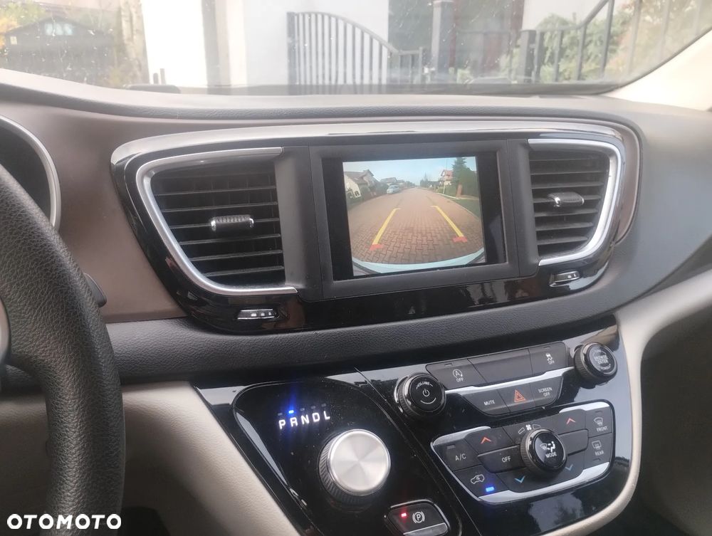 Chrysler Voyager - 10