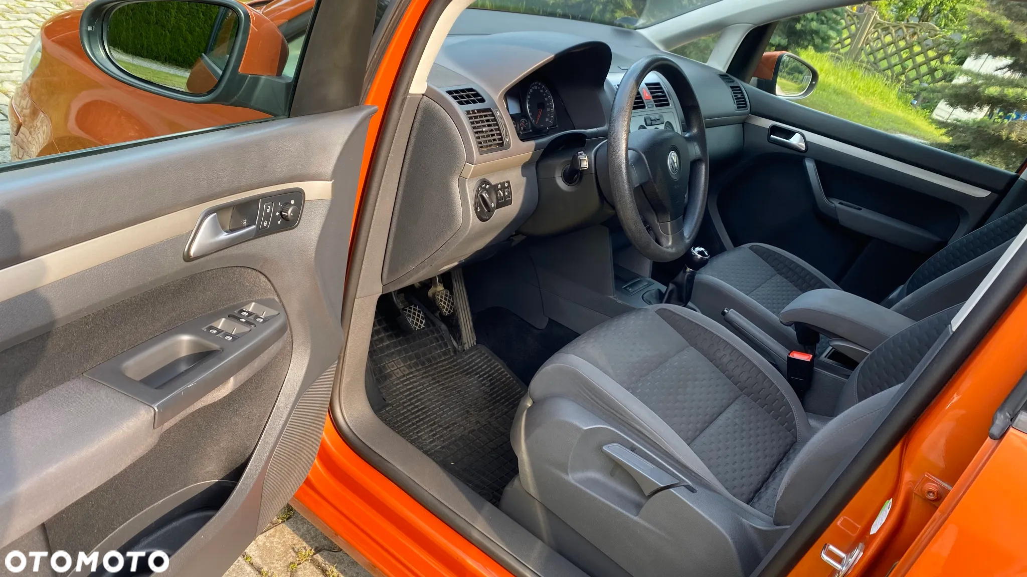 Volkswagen Touran 1.4 TSI Comfortline Perfectline - 11