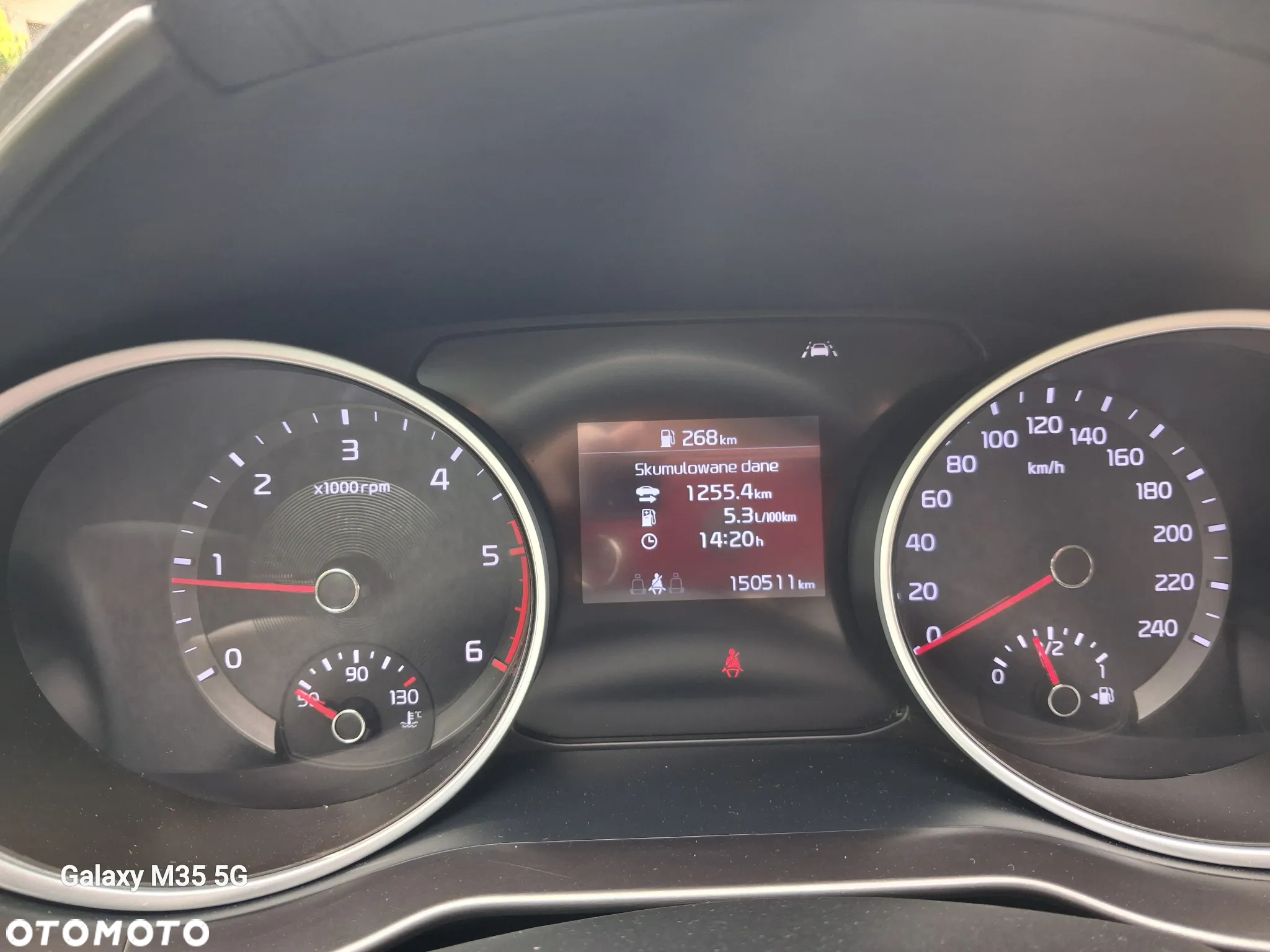 Kia Ceed - 13