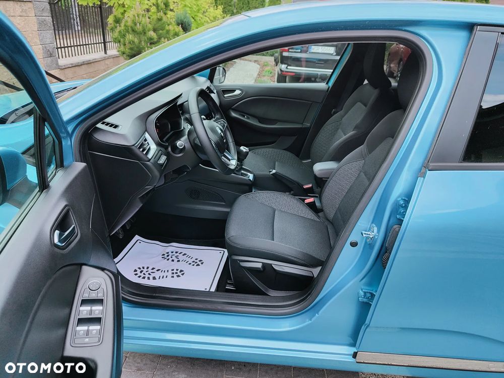 Renault Clio TCe 100 INTENS - 12