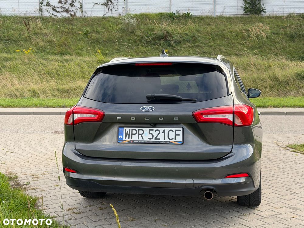 Ford Focus 1.0 EcoBoost STart-Stopp-System TITANIUM - 6
