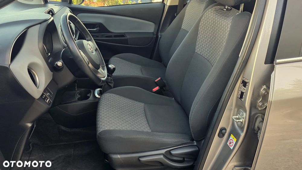 Toyota Yaris 1.33 Premium - 12