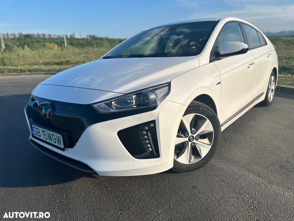 Hyundai IONIQ - 1