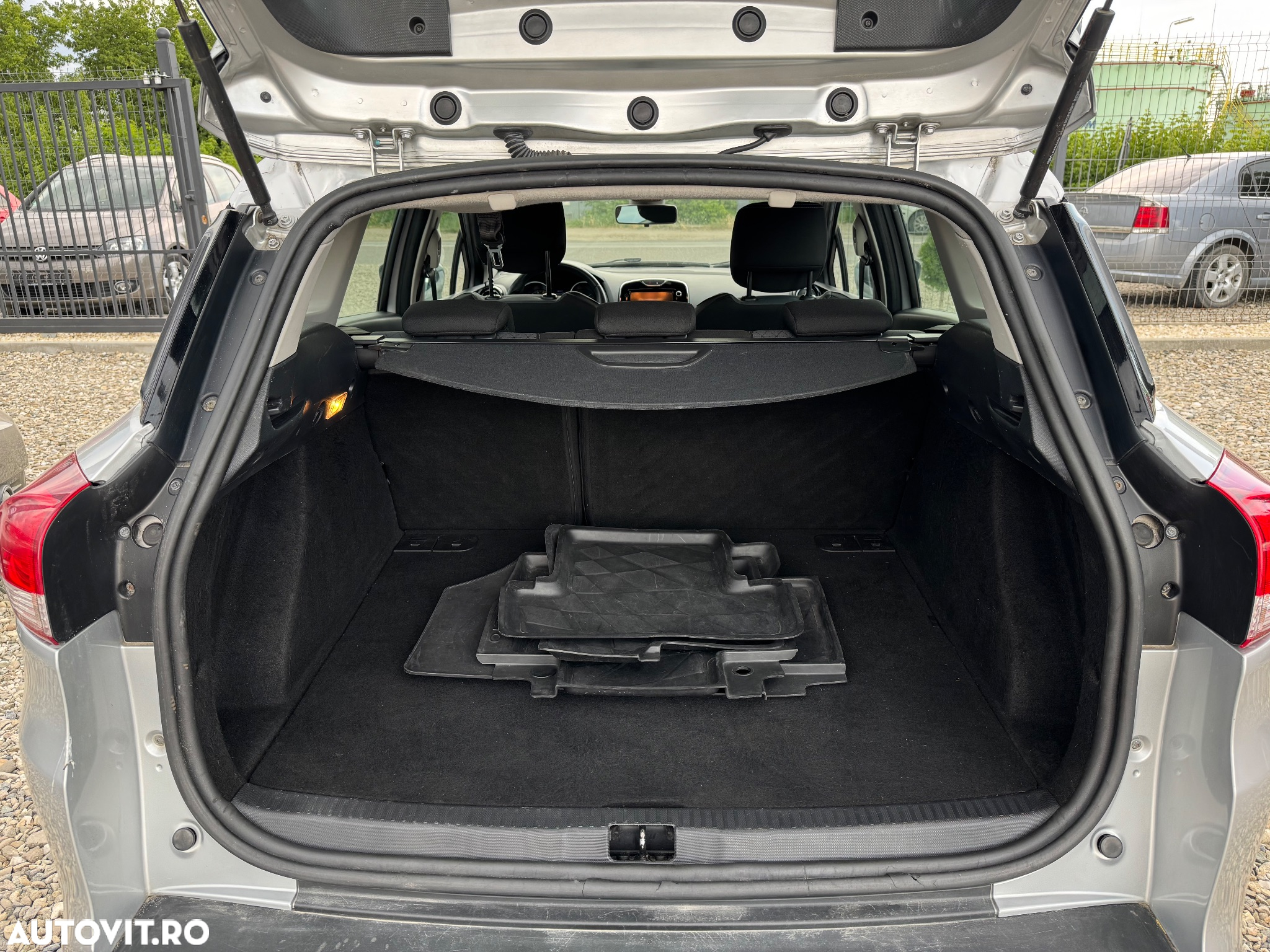 Renault Clio - 9