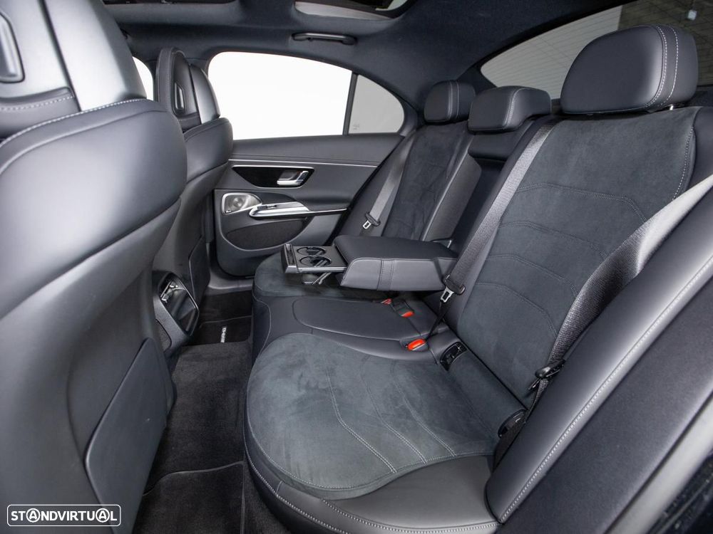 Mercedes-Benz E 300 de - 13